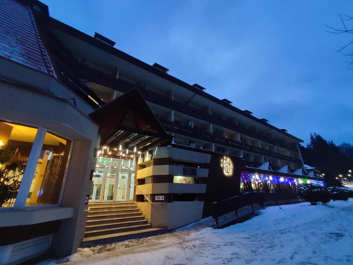 Hotel Ciucas Baile Tusnad Bagian luar foto