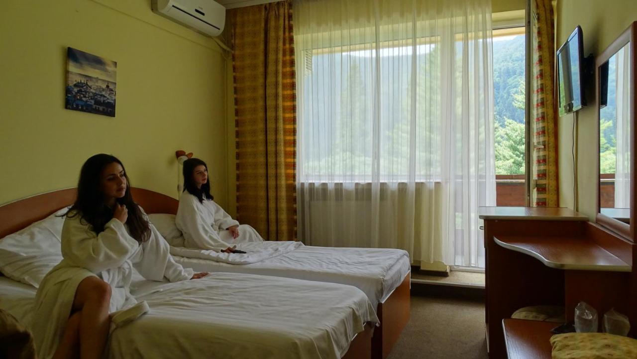 Hotel Ciucas Baile Tusnad Bagian luar foto